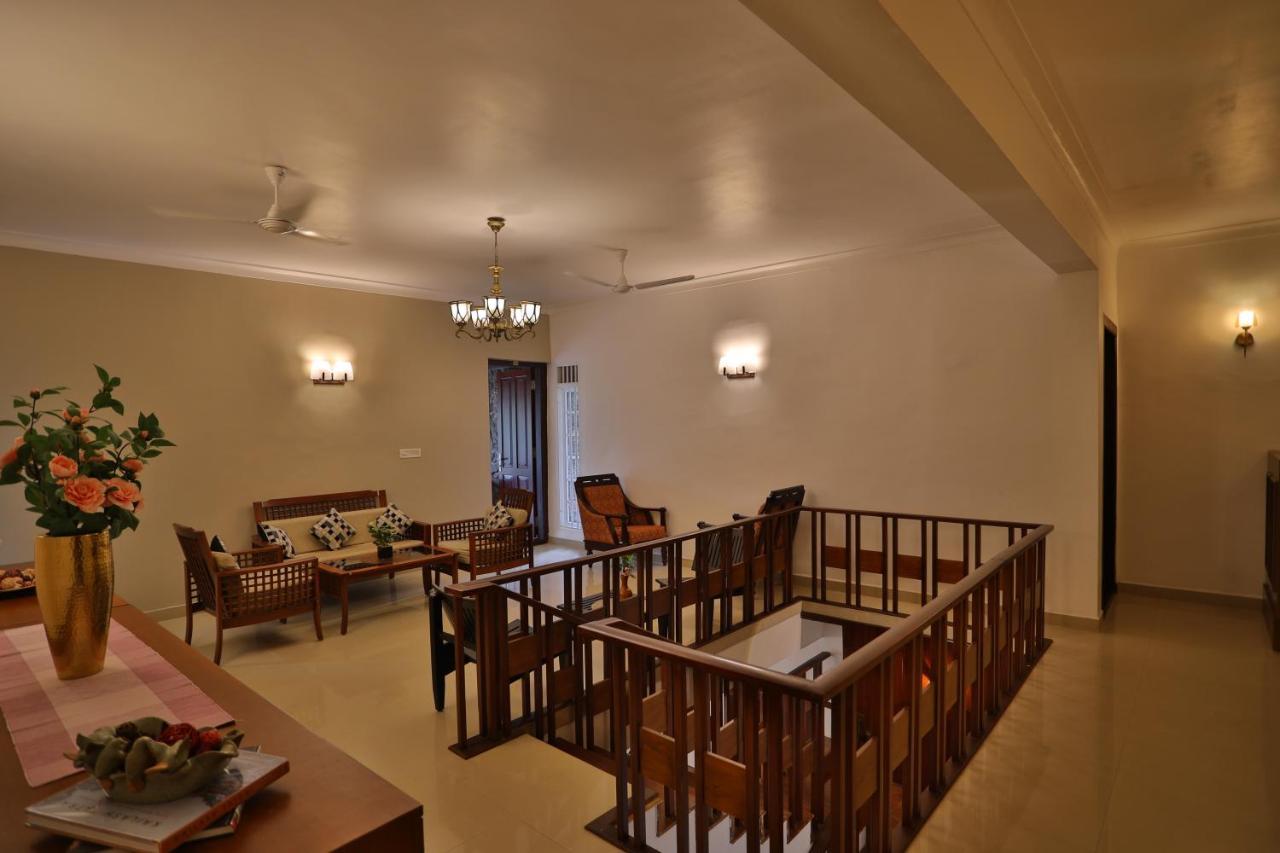 Chithirapuram Palace Munnar Ngoại thất bức ảnh